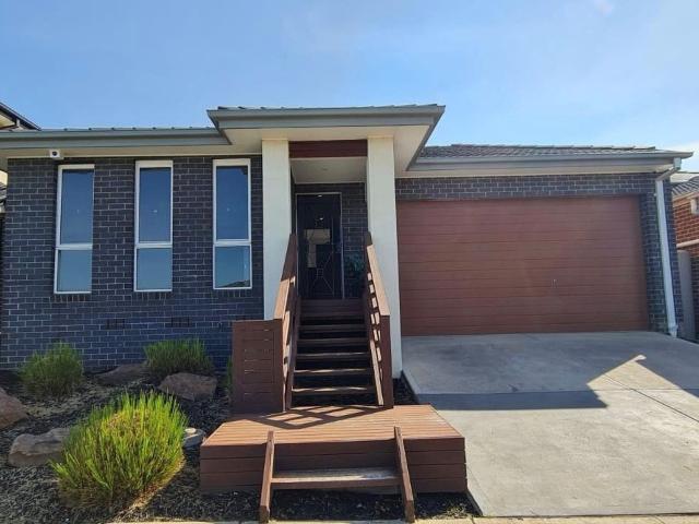 Apartment for rent in Panorama Estate, Melbourne