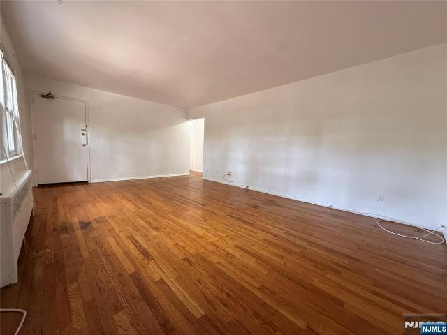 House for sale in River Edge, New Jersey