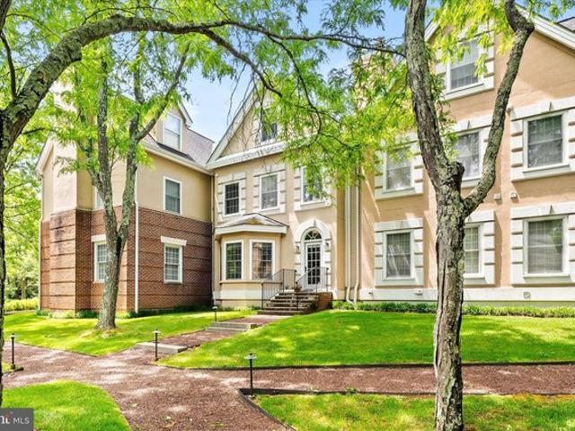 Condo for sale in Princeton, New Jersey