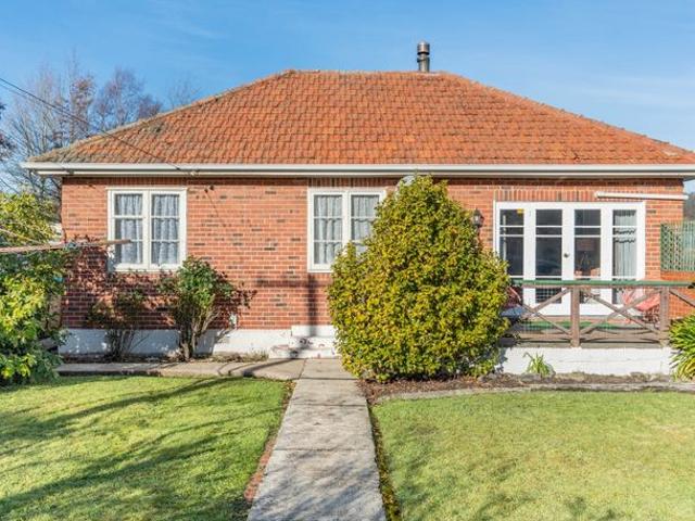House for rent in Otakou