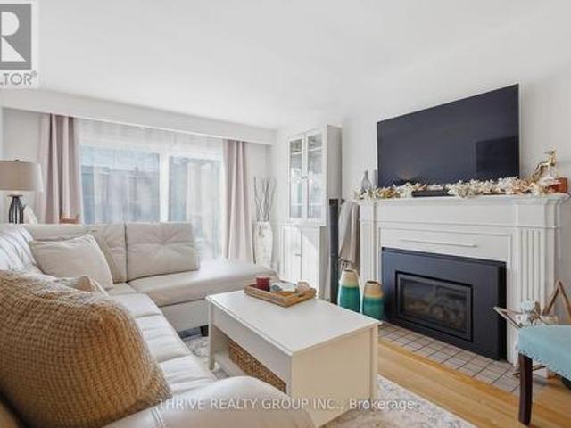 Townhouse for sale in Arva, Ontario