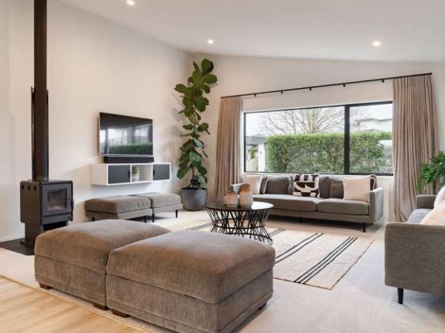 House for sale in Pyes Pa, Greerton