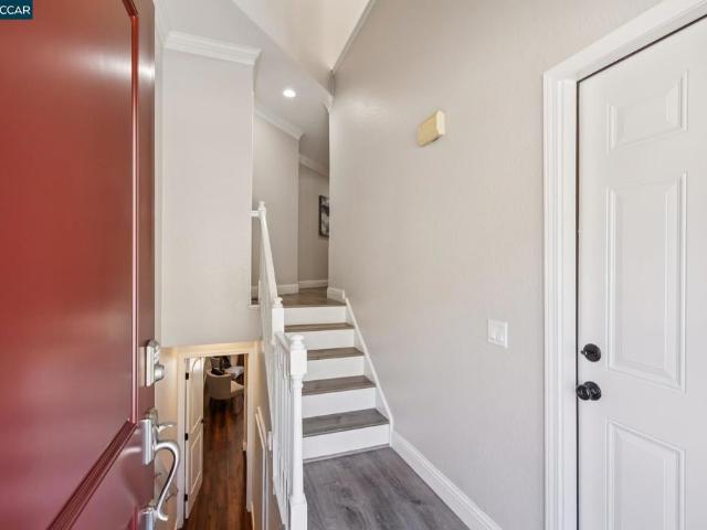 Townhouse for sale in Pleasant Hill, California