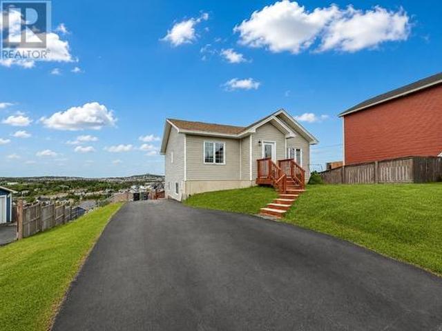 House for sale in Paradise, Newfoundland And Labrador