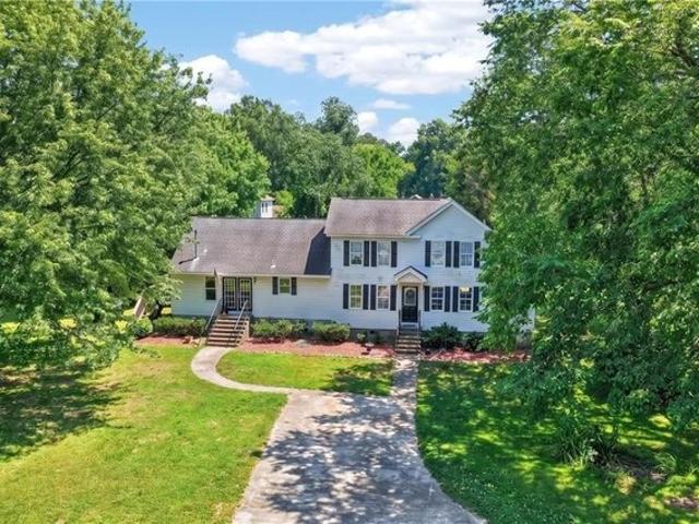 House for sale in Fox Hill, Hampton