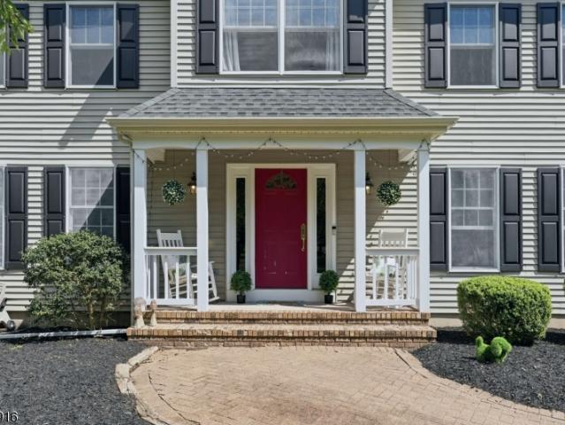 House for sale in Pittstown, New Jersey