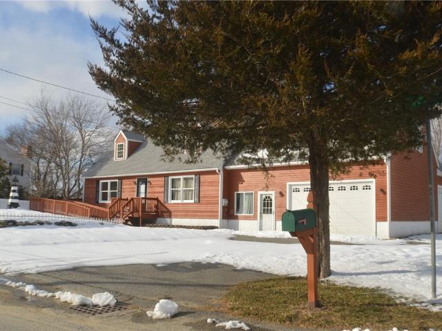 House for sale in Tiverton, Rhode Island