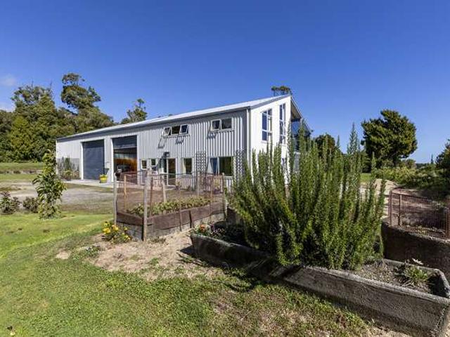 House for sale in Karamea, West Coast