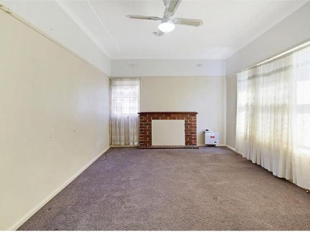 House for rent in Wollongong West, New South Wales
