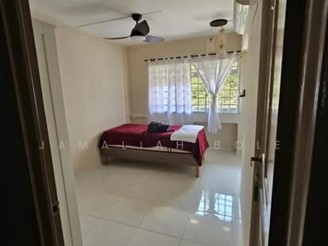 Apartment for rent in Alexandra Road