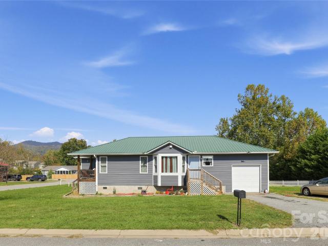 House for sale in Clyde, Haywood County