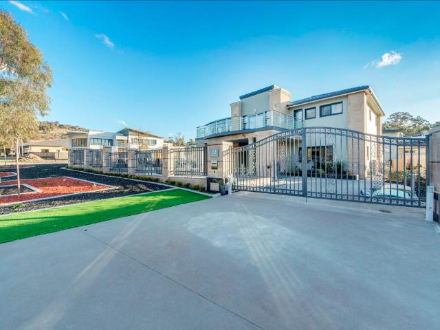 House for rent in Woden, Australian Capital Territory