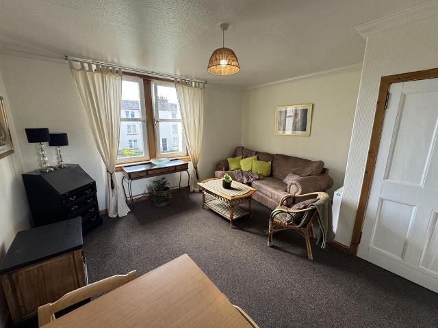 Apartment for rent in Law, Scotland