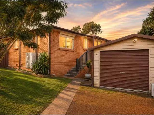 House for rent in Dean Park, Sydney