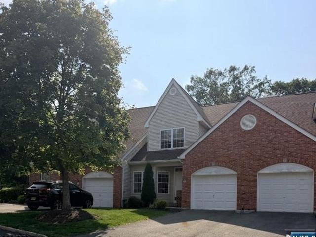 Condo for sale in Passaic, New Jersey