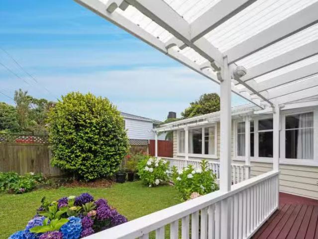 House for sale in Linden, Wellington