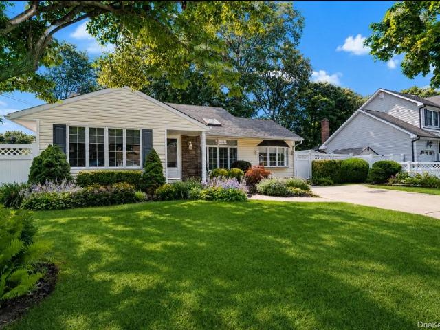 House for sale in Centereach, New York