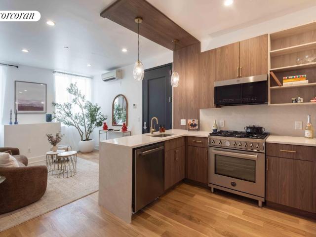 Condo for sale in Arverne, New York
