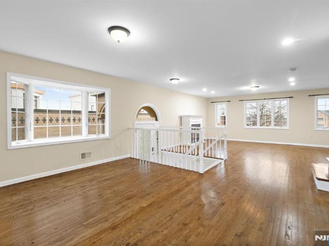 Townhouse for sale in Hudson, New Jersey