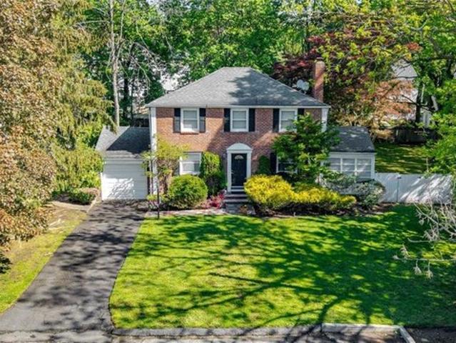 House for sale in Tenafly, New Jersey