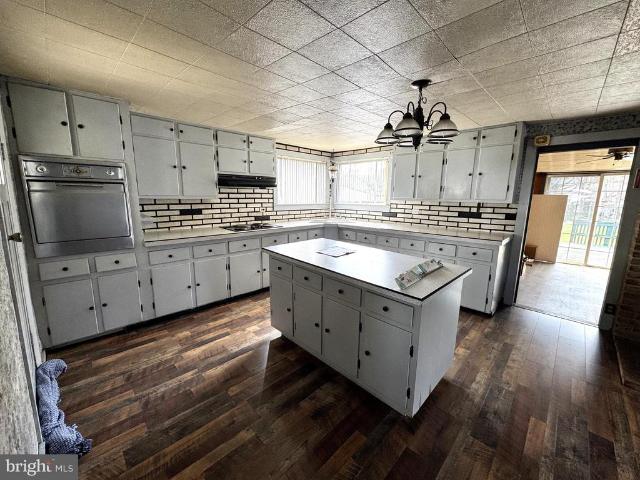 House for sale in Milroy, Pennsylvania