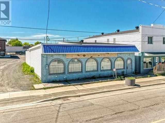 Commercial for rent in Wanup, Ontario