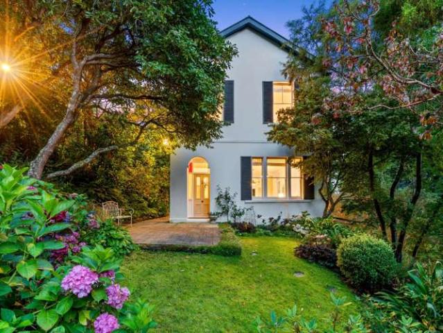 House for sale in Otakou