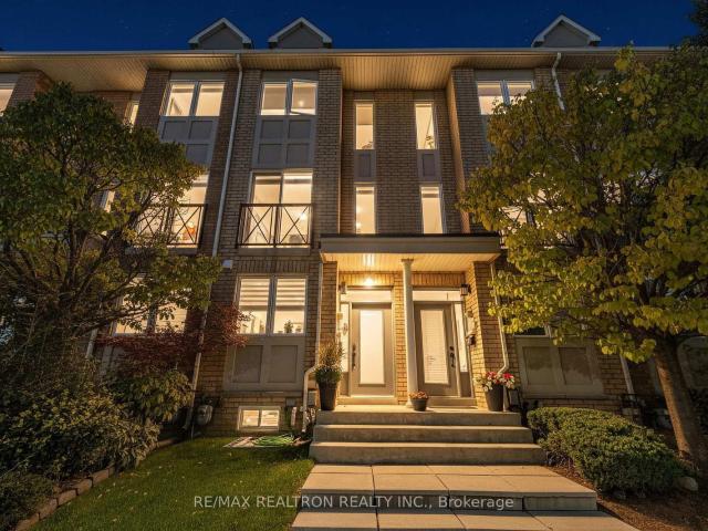 Townhouse for sale in Woburn, Ontario