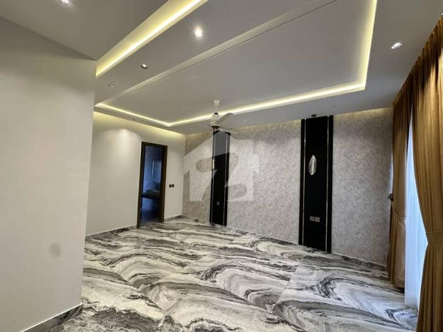 House for sale in Faisalabad, Islamabad Capital Territory