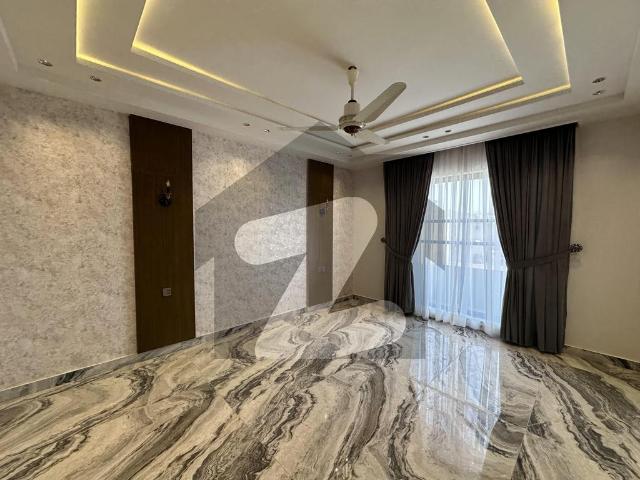 House for sale in Faisalabad, Islamabad Capital Territory