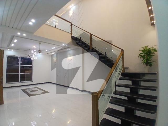House for sale in Faisalabad, Islamabad Capital Territory