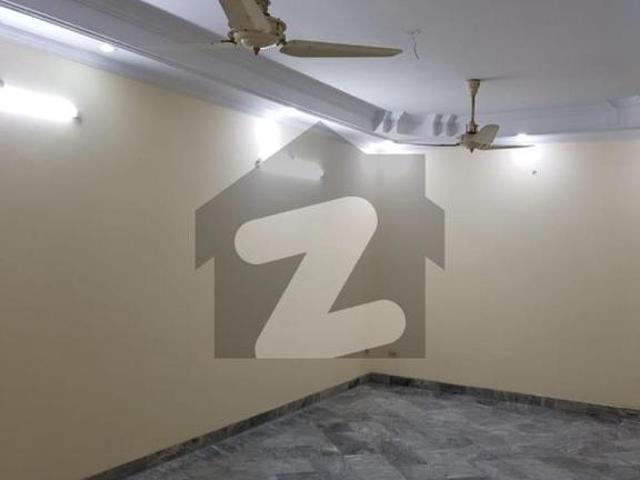 House for rent in تحصیل فیصل آباد شہر, فیصل آباد ڈویژن