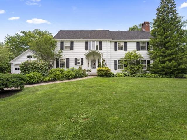 House for sale in North Haven, Connecticut