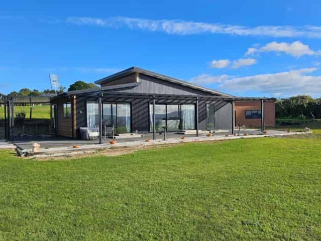 House for rent in Awhitu, Oroua County