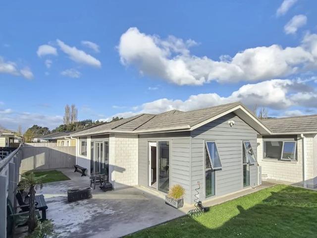 House for rent in Manor Park, Lower Hutt