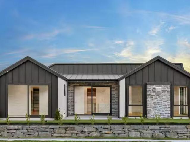 House for sale in Otakou