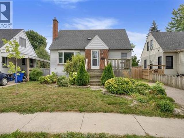 House for sale in Chatham–kent, Ontario