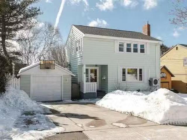 House for sale in Dartmouth, Nova Scotia