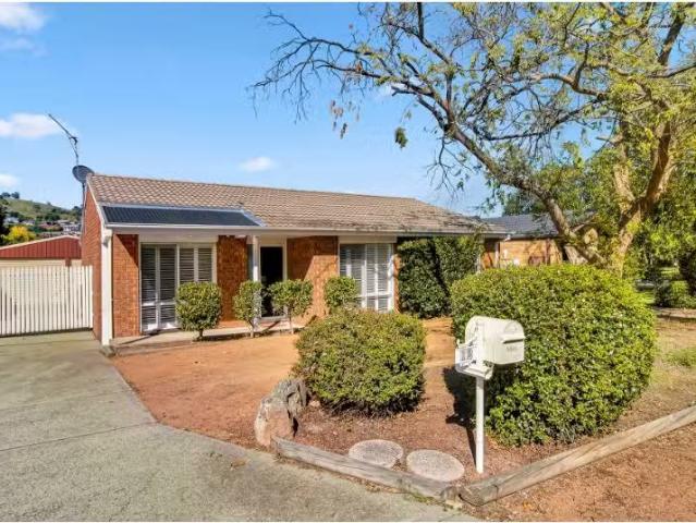 House for rent in Gordon, Australian Capital Territory