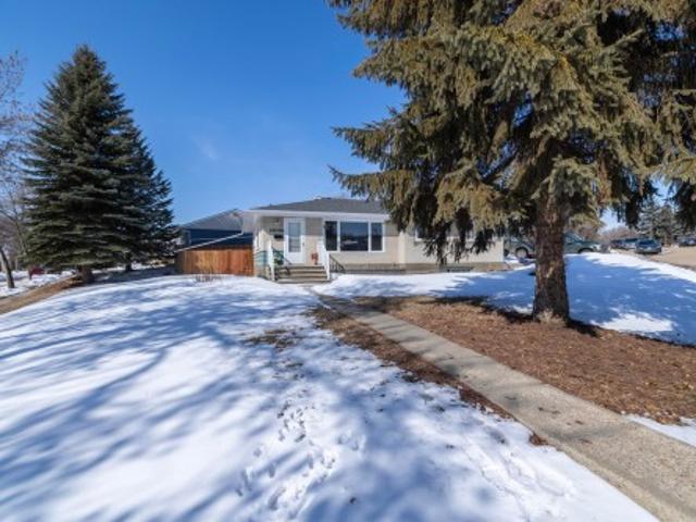 House for sale in Saint Albert, Alberta