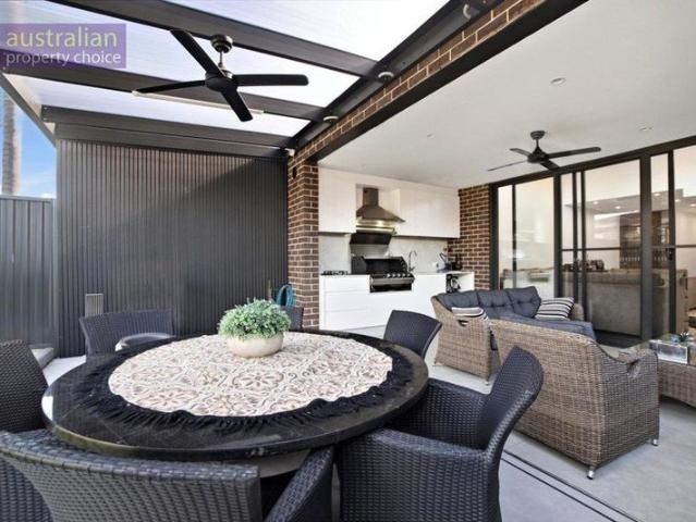 Duplex for rent in Sydney, New South Wales