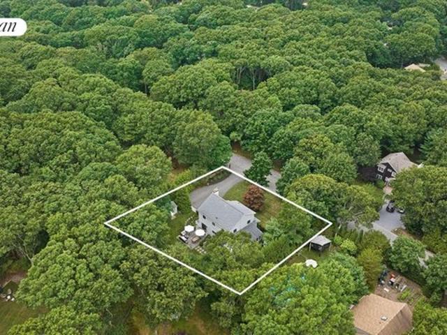House for sale in Wainscott, New York