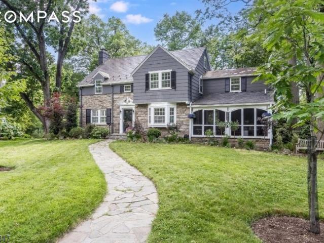 House for rent in Maplewood, New Jersey