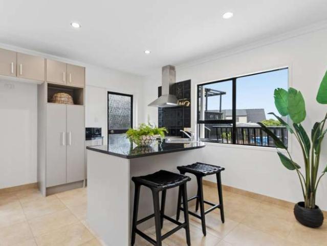 House for sale in Browns Bay, Hibiscus and Bays