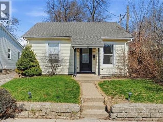 House for rent in Ancaster, Ontario
