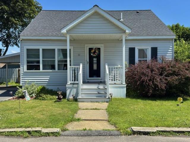 House for sale in Amsterdam, New York