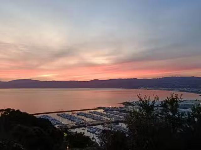 House for sale in Days Bay, Wellington