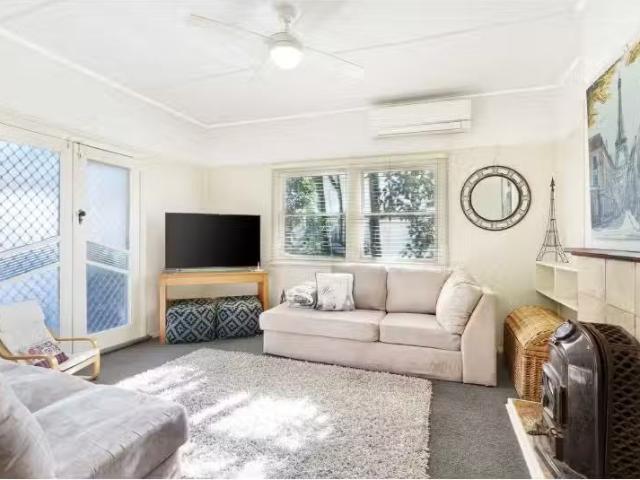 House for rent in The Entrance, New South Wales