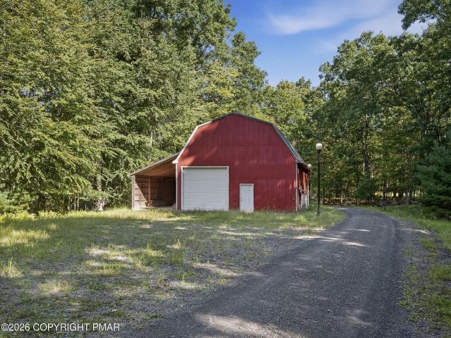 House for sale in Middle Smithfield Township, Monroe County