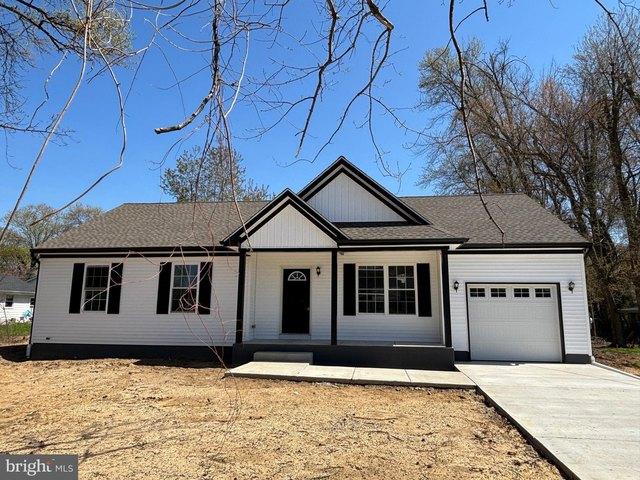 House for sale in Deepwater, New Jersey